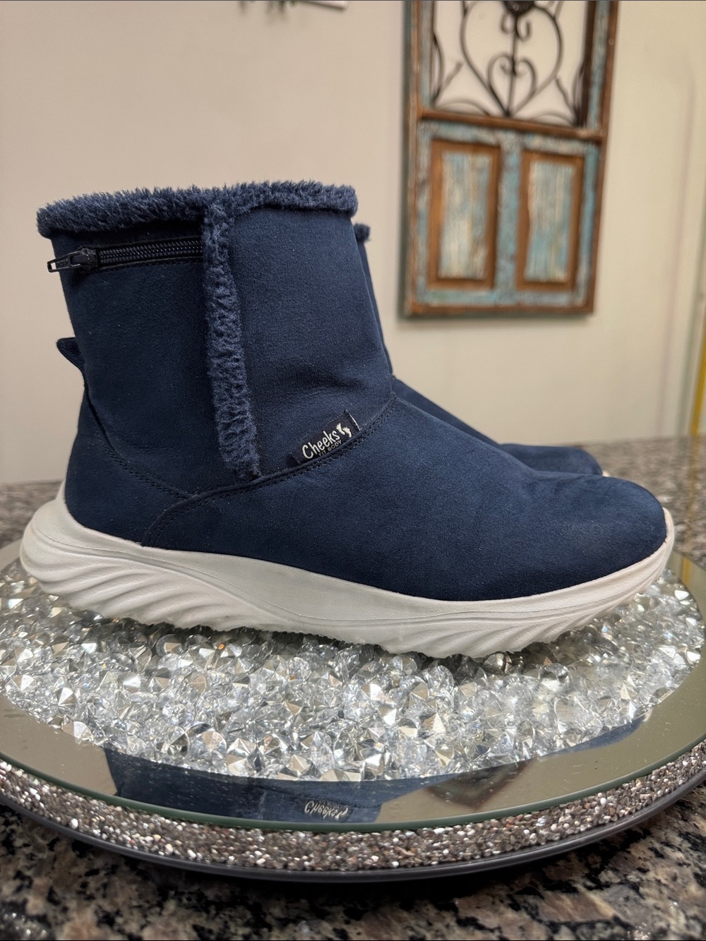 Cheeky Navy Winter Ankle Boot with Faux-Fur Trim energy pad technology EUC 9